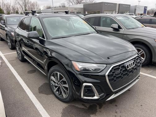 2023 Audi Q5 45 S line Premium Plus