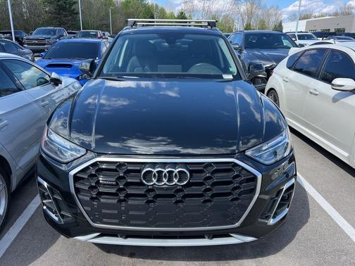 Mythos Black Metallic 2023 Audi Q5 45 S line Premium Plus