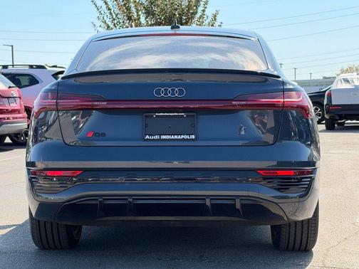Plasma Blue Metallic 2024 Audi Q8 e-tron Premium Plus