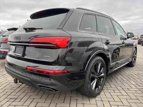 2025 Audi Q7 55 Prestige