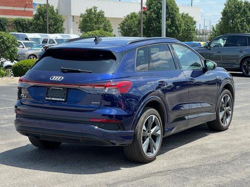 Navarra Blue Metallic 2023 Audi Q4 e-tron Prestige 50 quattro