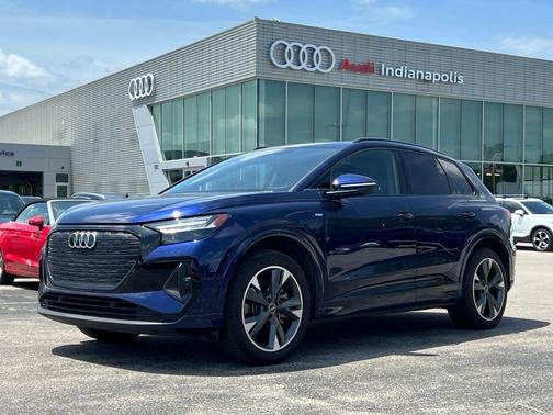 Navarra Blue Metallic 2023 Audi Q4 e-tron Prestige 50 quattro