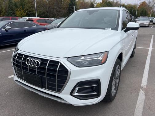 2023 Audi Q5 40 Premium Plus