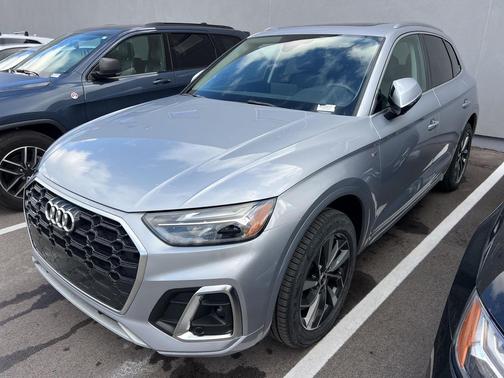 2023 Audi Q5 45 S line Premium Plus