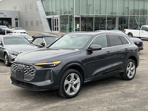 2025 Audi Q5 Premium Plus TFSI quattro S tronic