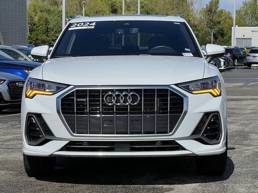 2024 Audi Q3 45 S line Premium Plus