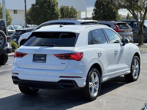 2024 Audi Q3 45 S line Premium Plus