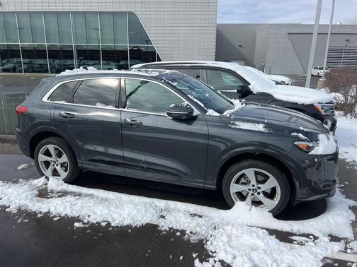 2025 Audi Q5 Premium Plus TFSI quattro S tronic