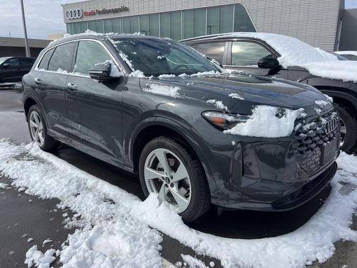 2025 Audi Q5 Premium Plus TFSI quattro S tronic