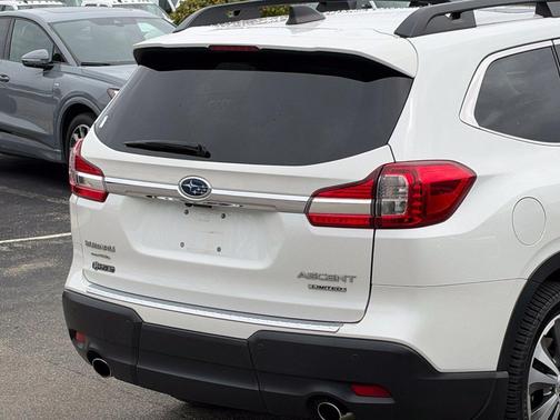 Crystal White Pearl 2020 Subaru Ascent Limited 8-Passenger