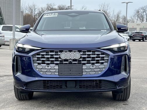 2025 Audi Q5 Premium TFSI quattro S tronic