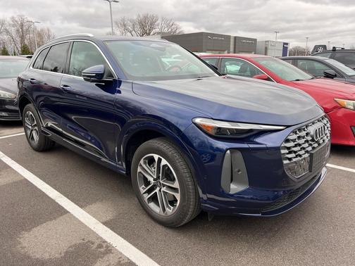 2025 Audi Q5 Premium TFSI quattro S tronic
