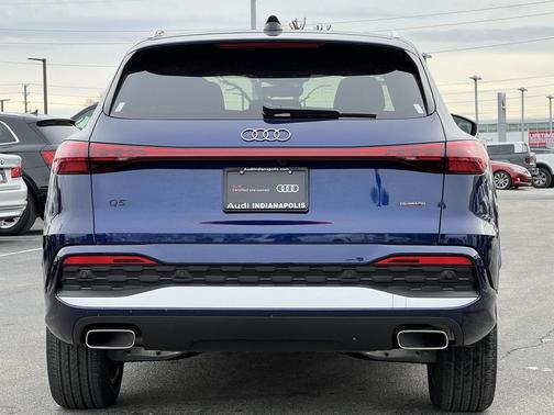 2025 Audi Q5 Premium TFSI quattro S tronic