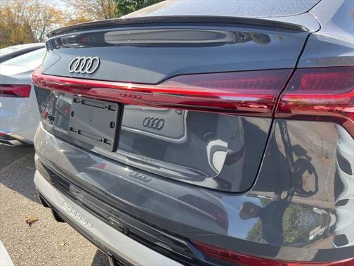 2024 Audi SQ8 4.0T Premium Plus
