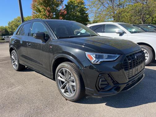 2025 Audi Q3 Premium 45 TFSI S line quattro Tiptronic