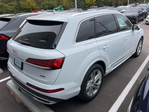 2023 Audi Q7 55 Prestige