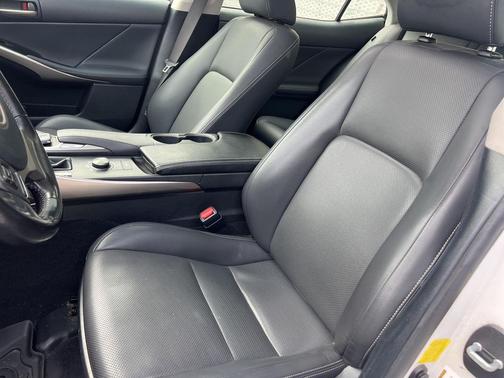 2017 Lexus IS 300 Base