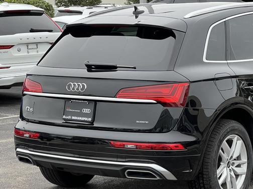 2022 Audi Q5 45 S line Premium