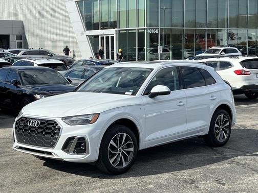 2023 Audi Q5 45 S line Premium