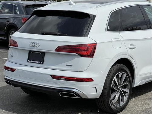 2023 Audi Q5 45 S line Premium