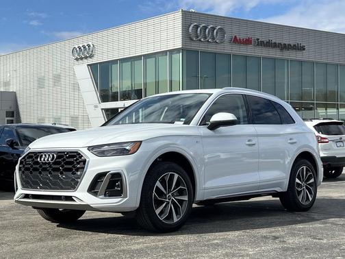 2023 Audi Q5 45 S line Premium