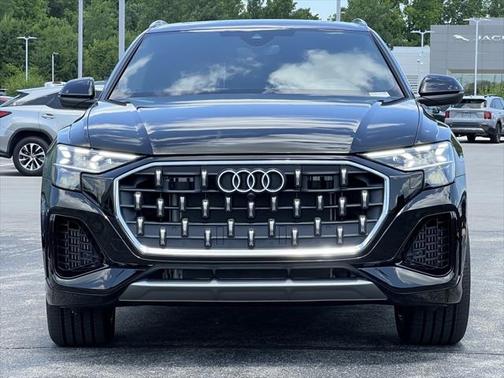 2024 Audi Q8 55 Prestige