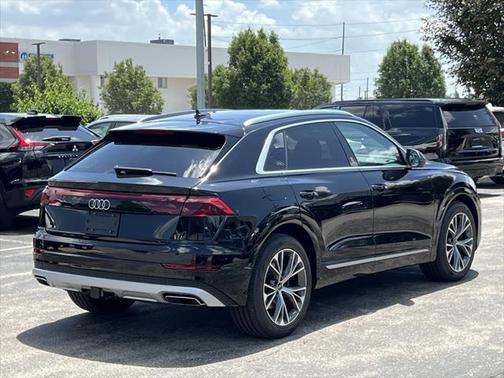 2024 Audi Q8 55 Prestige