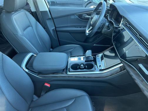 2023 Audi Q7 55 Prestige