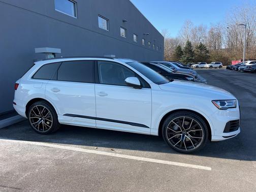 2023 Audi Q7 55 Prestige