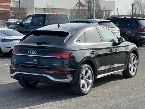2024 Audi Q5 45 S line Premium Plus