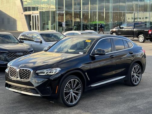 2025 BMW X4 xDrive30i