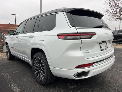 2023 Jeep Grand Cherokee L Summit Reserve