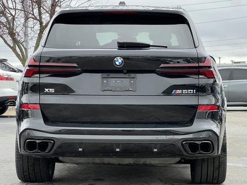 2024 BMW X5 M60i