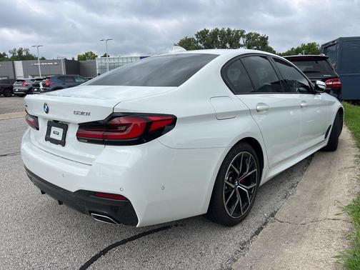 2022 BMW 530 i xDrive