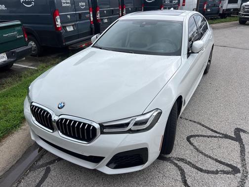 2022 BMW 530 i xDrive