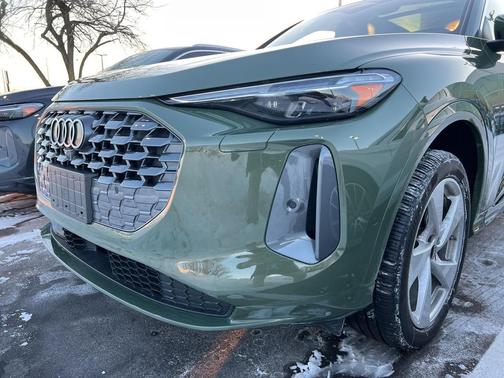 2025 Audi Q5 Premium Plus TFSI quattro S tronic