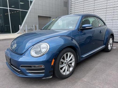 2017 Volkswagen Beetle 1.8T SE