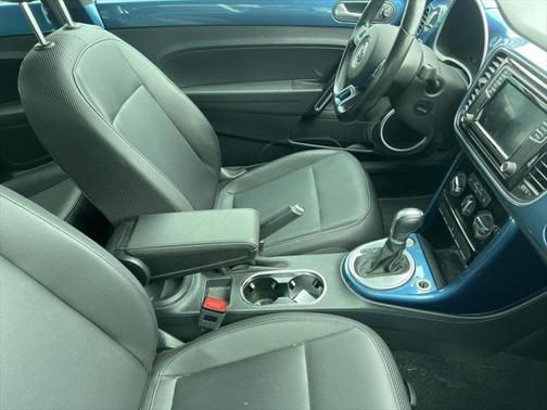 2017 Volkswagen Beetle 1.8T SE