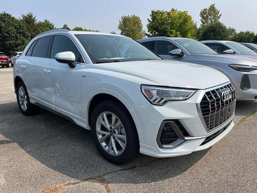 2025 Audi Q3 45 S line Premium Plus