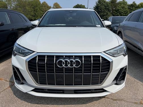 2025 Audi Q3 45 S line Premium Plus