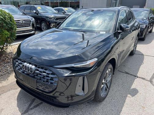 2025 Audi Q5 Premium Plus