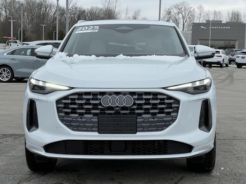 2025 Audi Q5 Premium Plus TFSI quattro S tronic