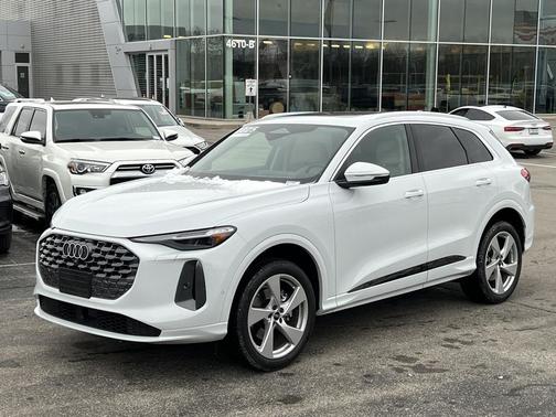 2025 Audi Q5 Premium Plus TFSI quattro S tronic