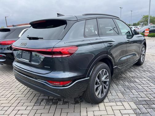 2025 Audi Q6 e-tron Premium Plus quattro