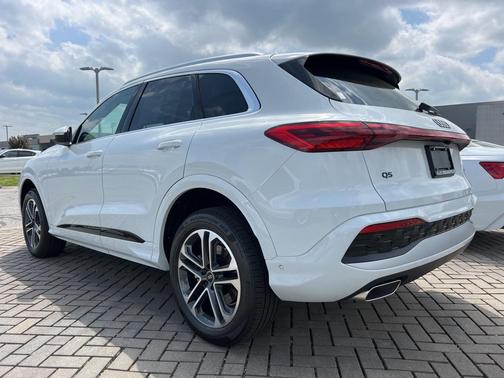 2025 Audi Q5 2.0T Premium