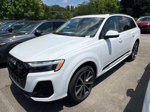 Glacier White Metallic 2026 Audi Q7 45 Premium Plus