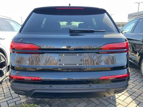 2026 Audi Q7 45 Premium
