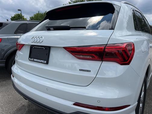2025 Audi Q3 45 S line Premium Plus