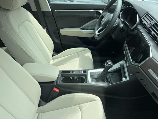 2025 Audi Q3 45 S line Premium Plus