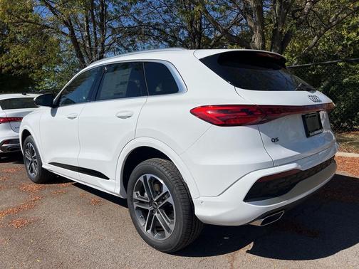 2025 Audi Q5 Premium